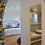 Ambassador Luxury Villa Santa Maria (Paros)