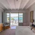 Ambassador Luxury Santa Maria (Paros)