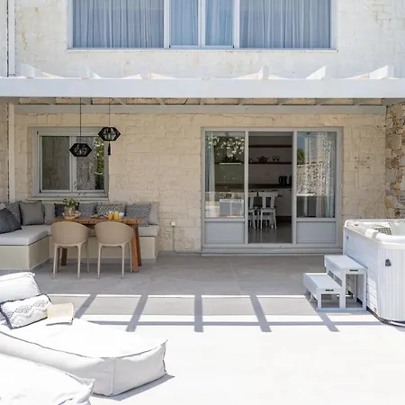 Ambassador Luxury Villa Parikia (Paros)