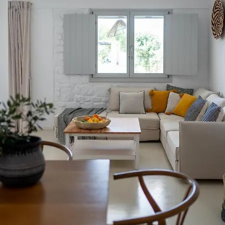 Ambassador Luxury Villa *