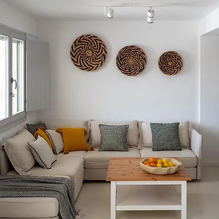 Ambassador Luxury Villa *