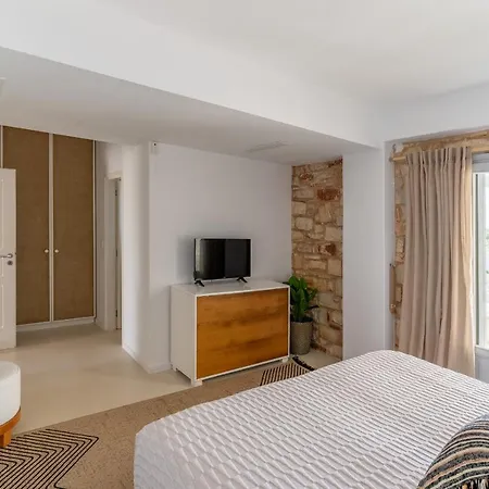 Ambassador Luxury Villa Santa Maria (Paros)