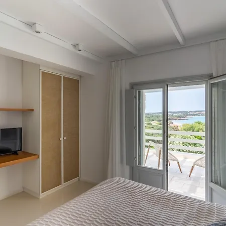 Ambassador Luxury Villa Santa Maria (Paros)