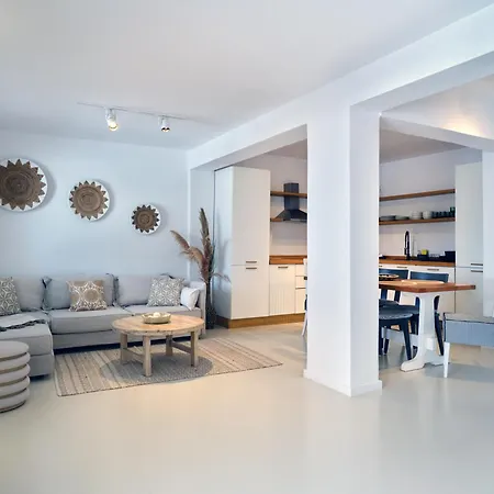 Ambassador Luxury Villa Parikia (Paros)