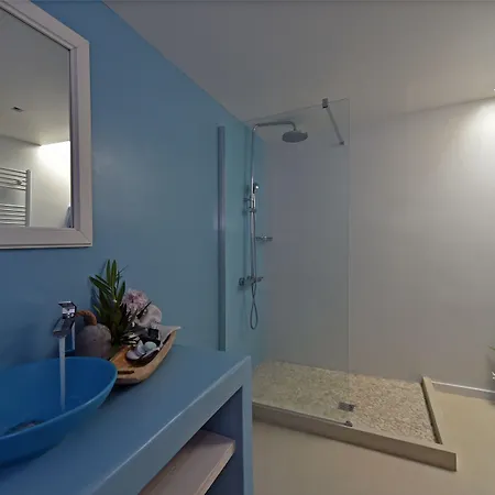 Ambassador Luxury Villa Santa Maria (Paros)