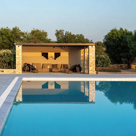 Ambassador Luxury Villa Santa Maria (Paros)