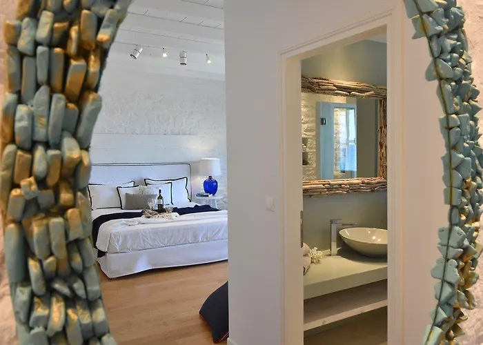 Ambassador Luxury Villa Santa Maria (Paros)