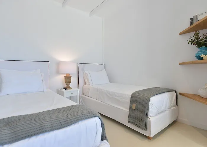 Ambassador Luxury Santa Maria (Paros)