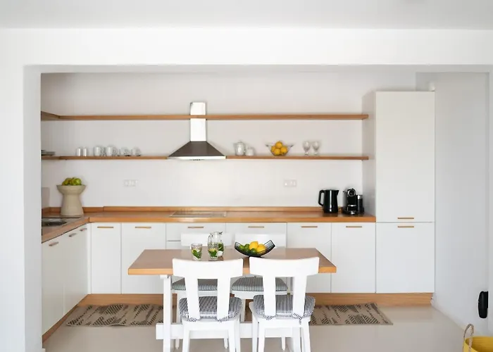 Ambassador Luxury Villa *