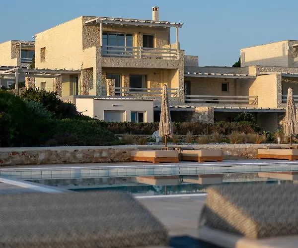 Ambassador Luxury Villa *