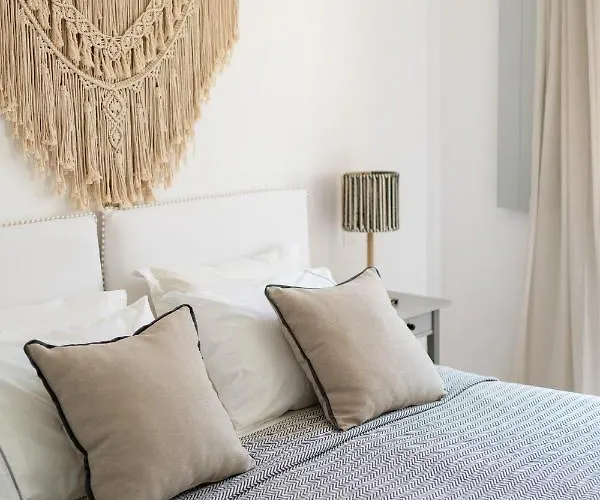 Villa Ambassador Luxury Santa Maria (Paros)