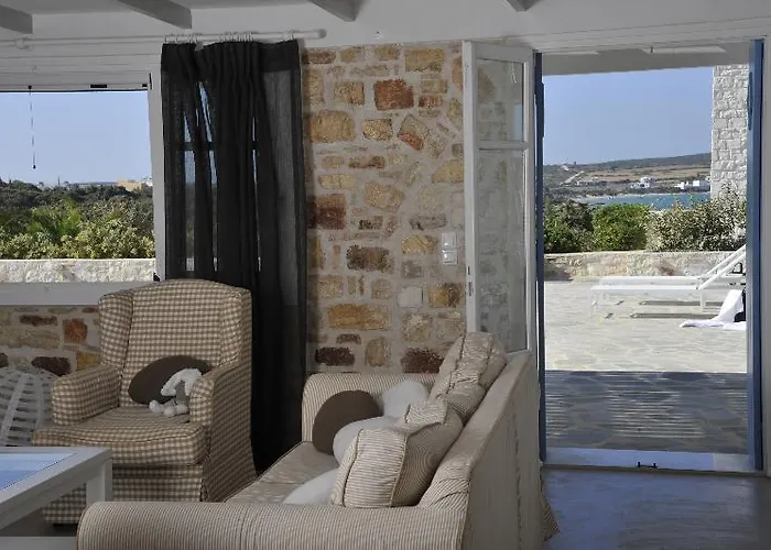 Ambassador Luxury Villa *